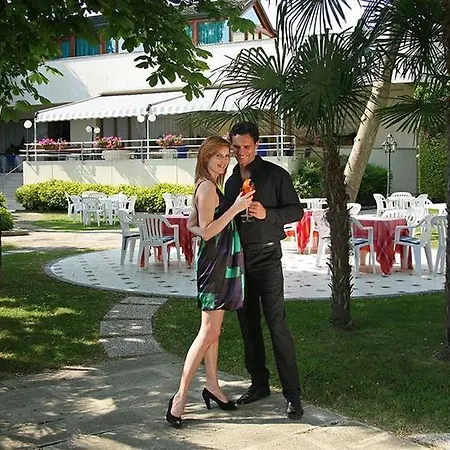 Hotel Aurora Terme 3*